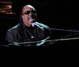 Stevie Wonder chante 