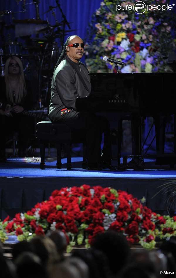 Stevie Wonder chante 