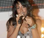 Kelly Rowland au VIP Room de Saint-Tropez, le 10 juillet 2009
