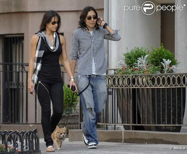 Michelle Rodriguez et sa chérie dans les rues de New York