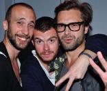 Le DJ Cédric Couvez (au centre) et Adam Ikx (à droite), à l'occasion de l'exposition 