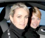 A Val d'Isère, petite tour de piste pour Laeticia Hallyday