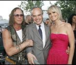 Mickey Rourke, Frédéric Mitterrand et Laeticia au concert de Johnny Hallyday sous la Tour Eiffel ! 14/07/09