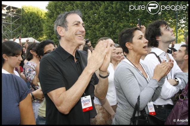 Alain Chamfort au concert de Johnny Hallyday sous la Tour Eiffel ! 14/07/09