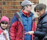 Katie Holmes sur le tournage de Don't Be Afraid Of The Dark avec Bailee Madison et ses autres collègues 