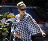 Sarah Michelle Gellar en promenade à Toluca Lake à Los Angeles le 15 juillet 2009