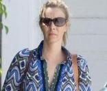 Lisa Kudrow dans les rues de Los Angeles avec un look... à revoir !
