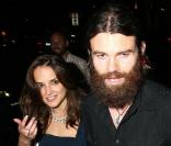 Rachel Leigh Cook et son mari, Daniel Gillies sortent main dans la main dans les rues de Los Angeles le 30 juillet 2009