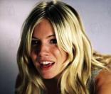 Sienna Miller dans Layer Cake (2005) de Matthew Vaughn 