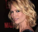 La très belle January Jones, à l'occasion de la présentation de la troisième saison de  Mad Men , au DGA Theatre, le 3 août 2009 !