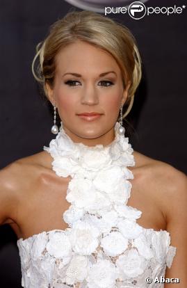 Carrie Underwood cartonne !