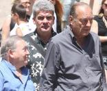 Jacques Chirac, un Tropézien plus vrai que nature, qui se promène avec Levon Sayan et ne refuse jamais une photo souvenir !
