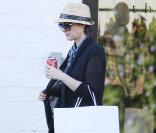Winona Ryder à Hollywood en session shopping le 5 août 2009