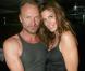 A Saint-Trop', Cindy Crawford fait la fête avec son mari et... Valérie Damidot !