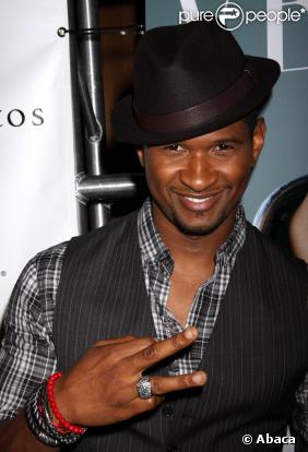  Usher à la soirée Vegas Magazine au Playboy Club, à Las Vegas, le 7 août 2009. 