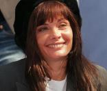 Nadine Trintignant retourne derrière la caméra... six ans après la mort de sa fille Marie...