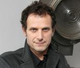 Charles Berling joue Robert Badinter pour France 2