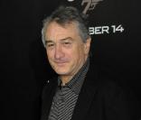 Robert DeNiro. Ce sont des stars internationales et elles sont toutes gauchères. Elles ont connu la multitudes d'inconvénients que rencontrent les gauchers et ont réussi leur carrière... Ca mérite bien une poignée de mains !