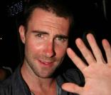Adam Levine de Maroon 5 à la soirée animée par Alexandre Arnault au VIP Room le 13/08/09