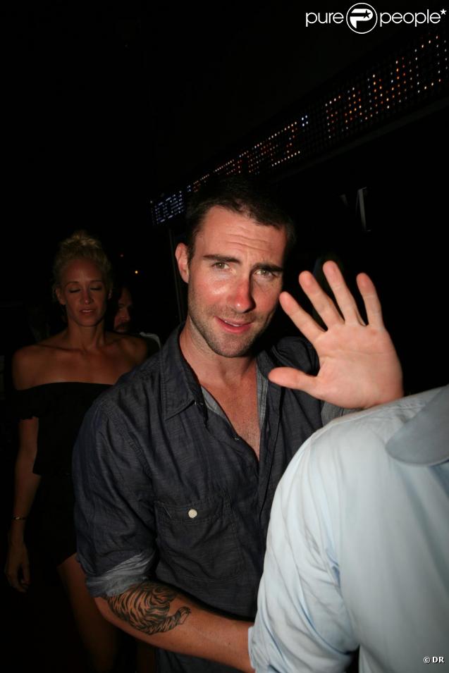 Adam Levine de Maroon 5 à la soirée animée par Alexandre Arnault au VIP Room le 13/08/09