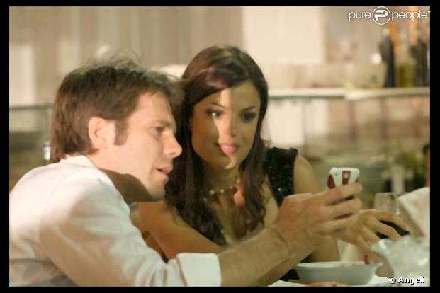 Le Prince Emmanuel Philibert de Savoie a diné en tête à tête avec Sara Tommasi au restaurant Setaccio avant de rejoindre Andrea Montovoli et Manuela Muttini au bar discothèque Citta del Capo à Ravenne
