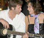 Le Prince Emmanuel Philibert de Savoie a diné en tête à tête avec Sara Tommasi au restaurant Setaccio avant de rejoindre Andrea Montovoli et Manuela Muttini au bar discothèque Citta del Capo à Ravenne