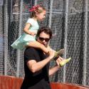 Hugh Jackman fête son nouveau contrat en famille... il sera une cinquième fois Wolverine !
