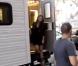 Mischa sur le plateau de Beautiful Life