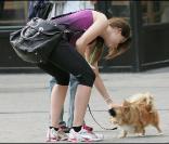 Mischa Barton se promène à New York. 17/08/09