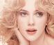 Scarlett Johansson opte pour le nude avec Dolce & Gabbana...