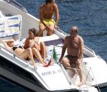 Jack Nicholson et son fils profitent de leurs vacances à Saint-Jean-Cap-Ferrat, dans le sud de la France, en compagnie de charmantes jeunes filles...