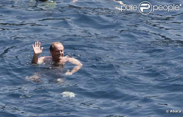Jack Nicholson et son fils profitent de leurs vacances à Saint-Jean-Cap-Ferrat, dans le sud de la France, en compagnie de charmantes jeunes filles...