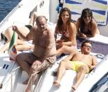Jack Nicholson et son fils profitent de leurs vacances à Saint-Jean-Cap-Ferrat, dans le sud de la France, en compagnie de charmantes jeunes filles...