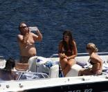 Jack Nicholson et son fils profitent de leurs vacances à Saint-Jean-Cap-Ferrat, dans le sud de la France, en compagnie de charmantes jeunes filles...