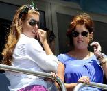 Les princesses Beatrice et Eugenie à la finale de la Gold Cup de polo à Sotogrande en Espagne, août 2009