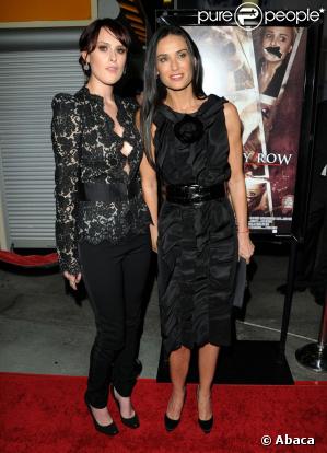 Rumer Willis à la projection du film Sorority Row, à Los Angeles. Sa maman Demi Moore est venue la soutenir. 03/09/09
