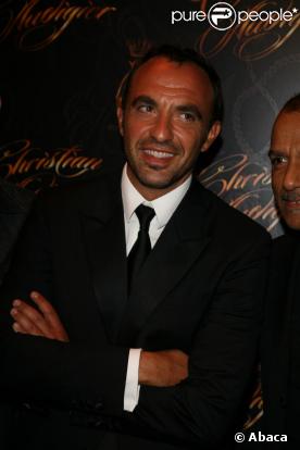 Nikos Aliagas aux commandes du jeu