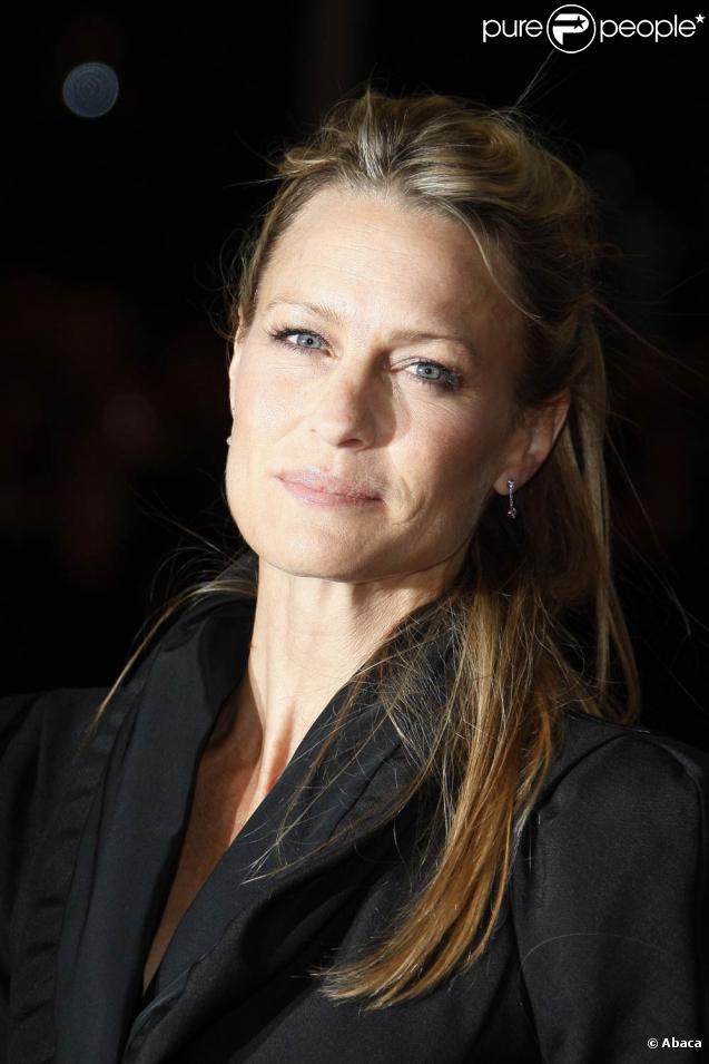 Robin Wright lumineuse, lors de l'avant-première des  Vies privées de Pippa Lee  et de l'hommage qui lui a été rendu, lors du 35e Festival de Deauville, le 10 septembre 2009.