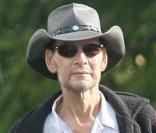 Patrick Swayze : Ses dernières photos en aout 2009, très atteint par la maladie, il veut encore y croire...