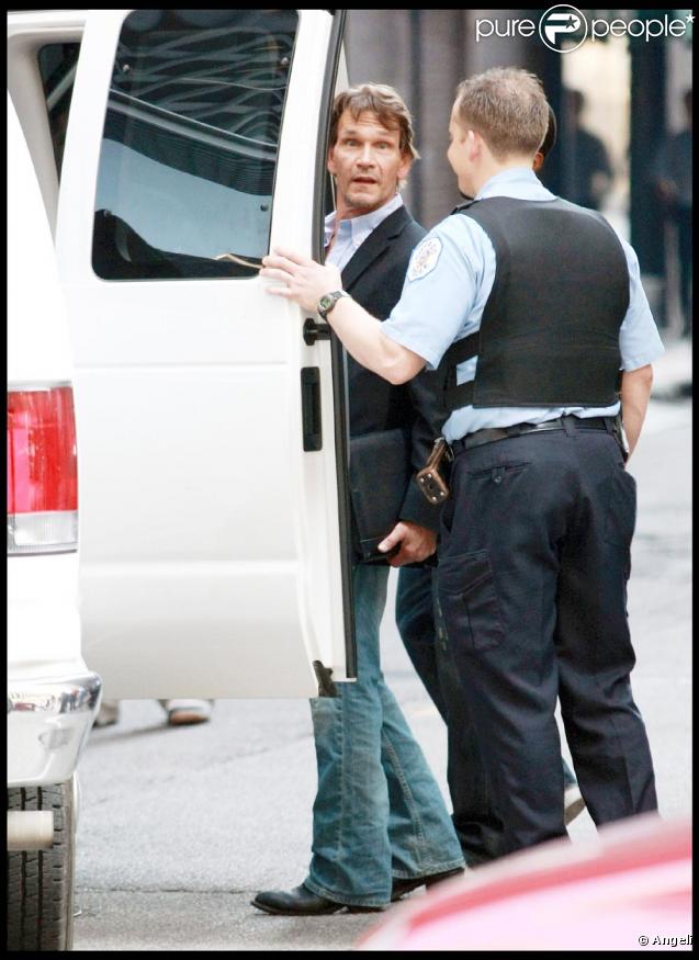 Patrick Swayze après une première chimiothérapie il est de retour sur le tournage de The Beast pour la télévision en juillet 2008