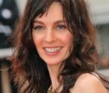 Anne Parillaud, sublime, sur les marches du Festival de Cannes, en mai 2009 !