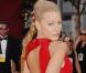 Blake Lively a sorti le grand jeu à la cérémonie des Emmy Awards à Los Angeles le 20/09/09. Le décolleté, elle connaît ! 