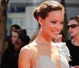 Olivia Wilde très sexy à la cérémonie des Emmy Awards à Los Angeles le 20/09/09