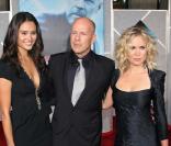 Bruce Willis, Emma Heming et Radha Mitchell à la première internationale de Surrogates au El Capitan Theatre à Hollywood, le 24 septembre 2009