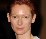 Tilda Swinton a un nouvel amoureux, de nouveaux projets, ...