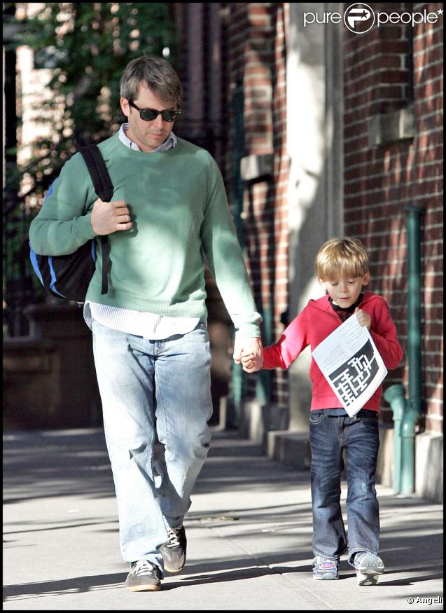 Matthew Brodrick et son fils James (New York, 29 septembre 2009)