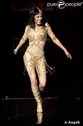 Sofia Essaïdi en Cléopâtre 