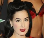 Dita Von Teese à Madrid pour la présentation de la ligne Wonderbra