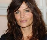 La belle Helena Christensen, lors de la promotion de This is my Habitat, dans le magasin Habitat de Regent Street, à Londres, le 5 octobre 2009 !