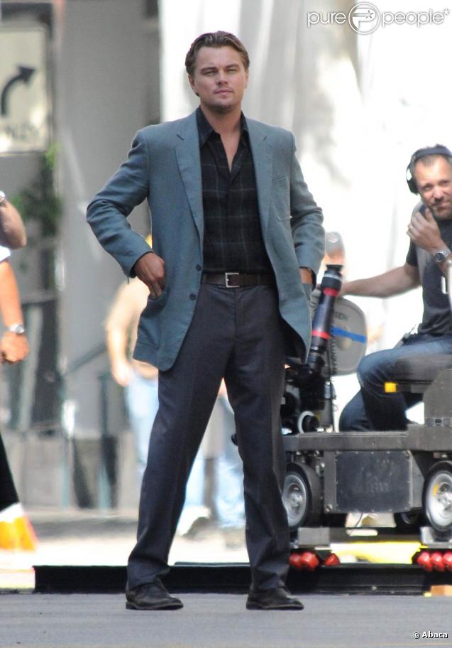 Leonardo DiCaprio et Ellen Page sur le tournage d' Inception , de Christopher Nolan, en septembre 2009, à Los Angeles !